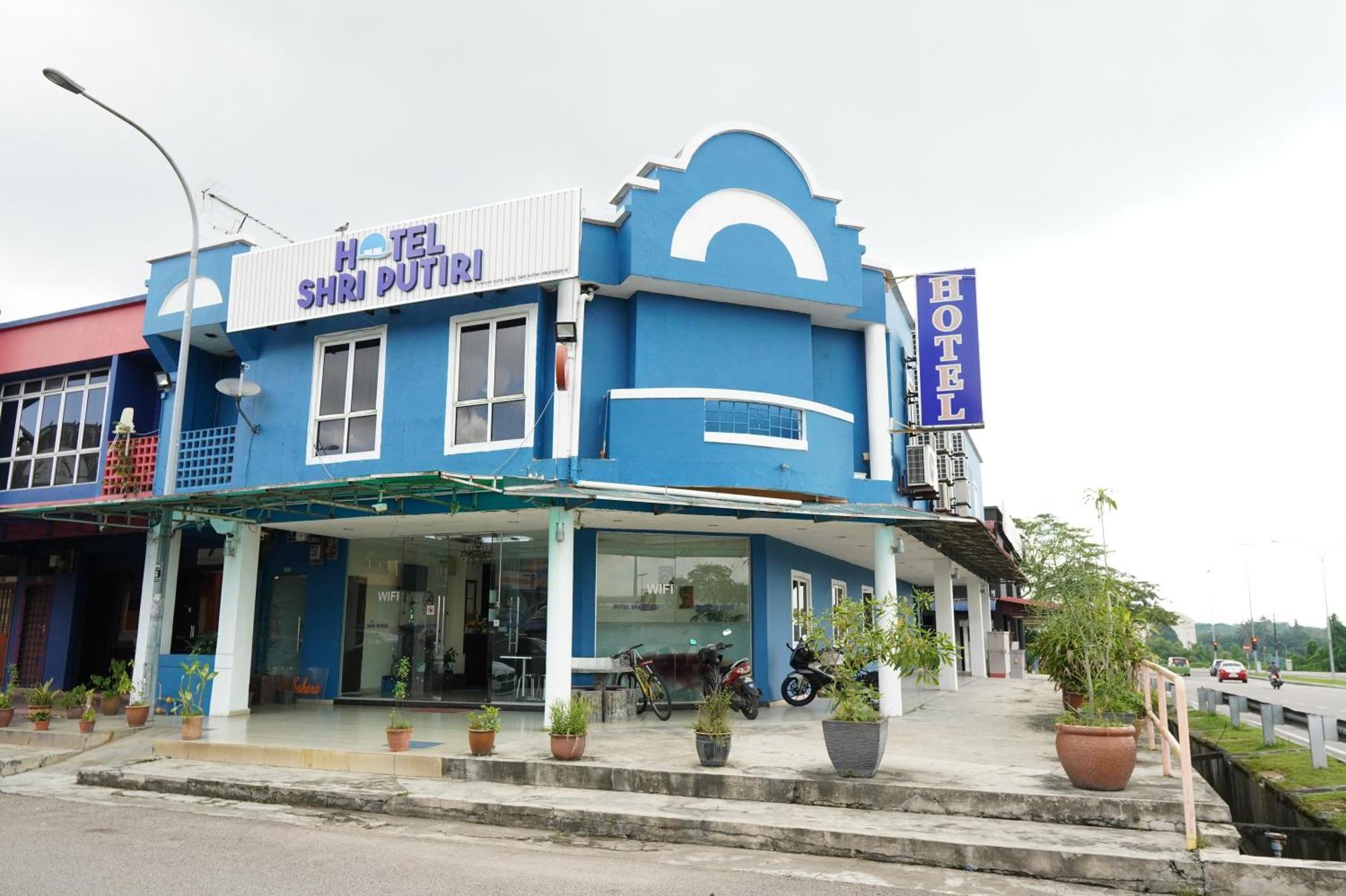 Hotel Shri Putiri Pasir Gudang Zewnętrze zdjęcie